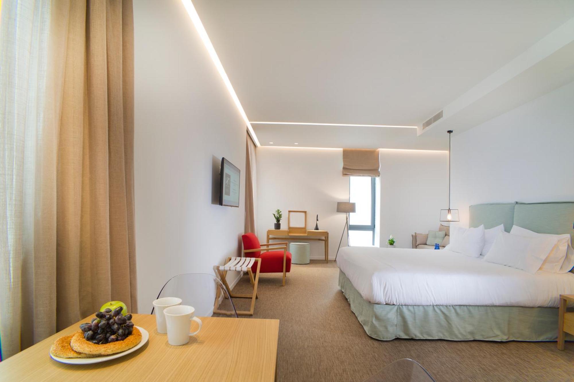Hotel Nlh Fix | Neighborhood Lifestyle 3*